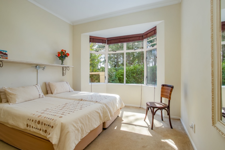 To Let 3 Bedroom Property for Rent in Boschenmeer Golf Country Estate Western Cape